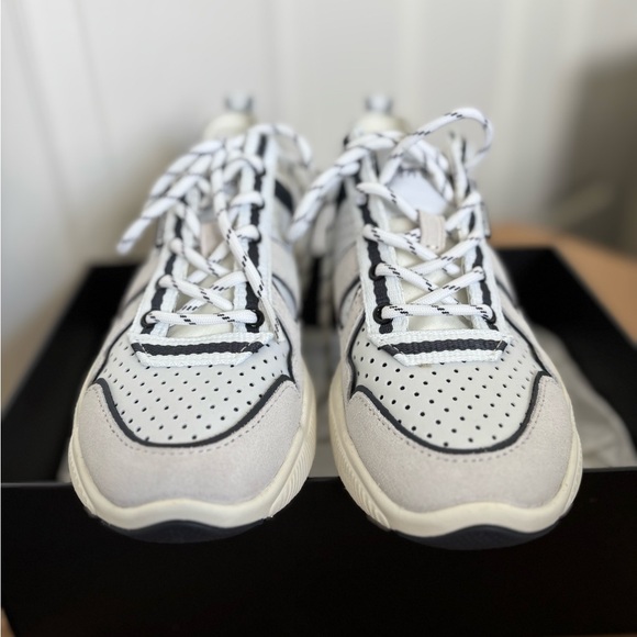 Coach Woman’s Black and White CitySole Noe Runner Size 5.5 - Picture 7 of 12